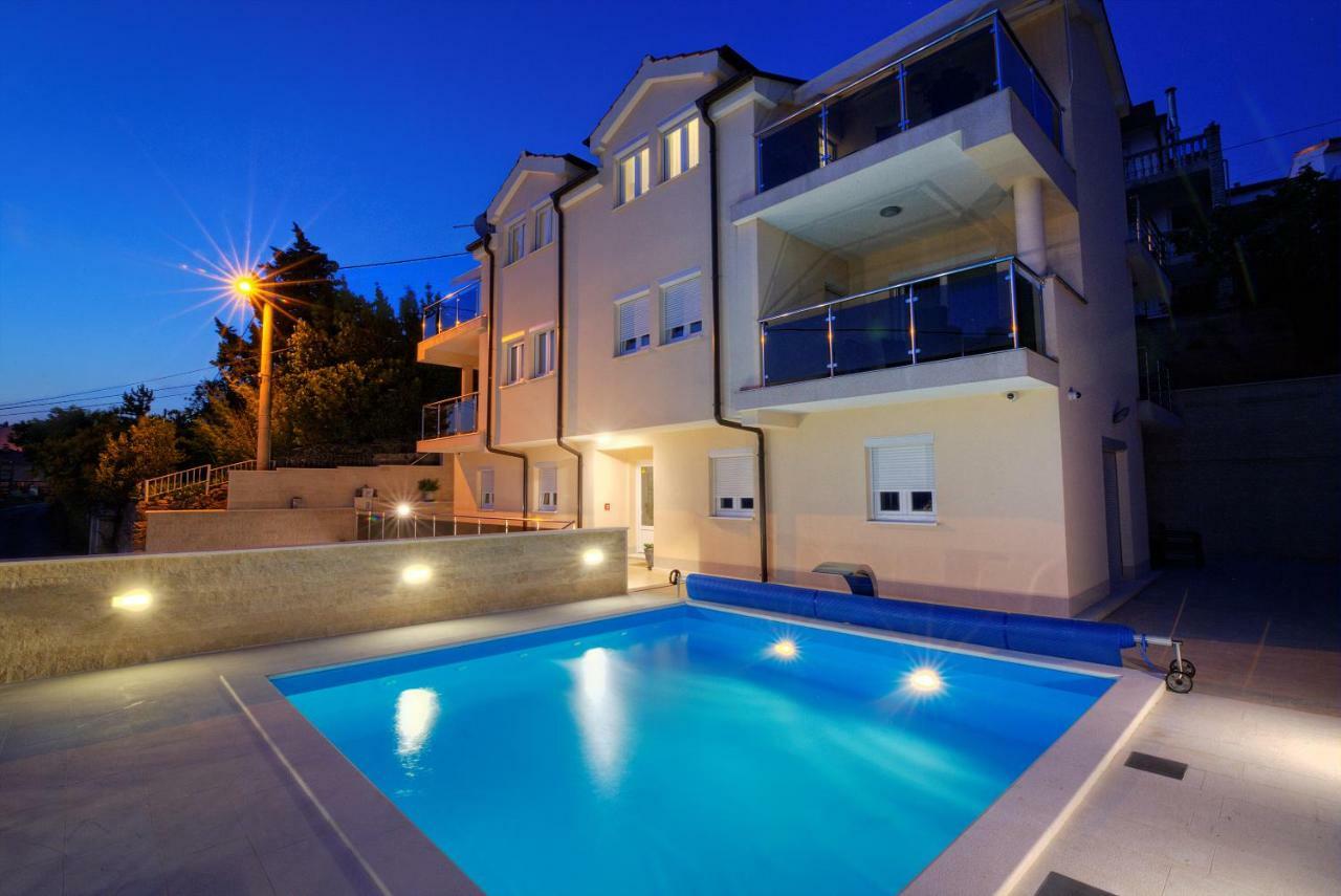Apartment Karamba *